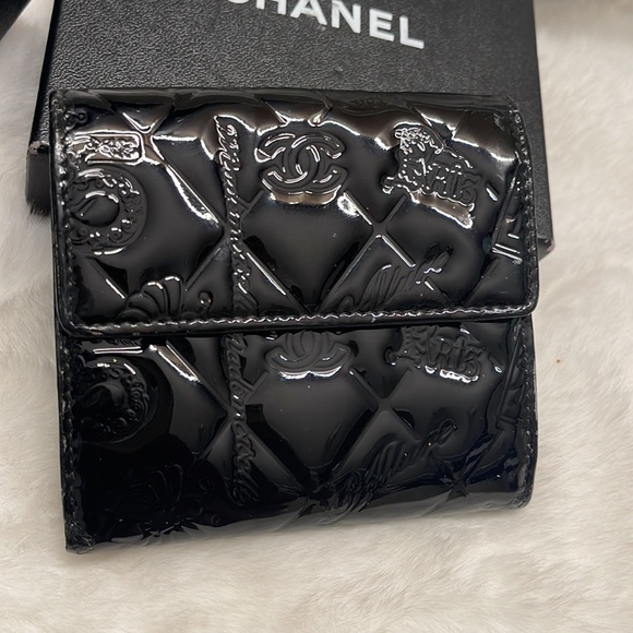 CHANEL Handbags - Chanel Wallet